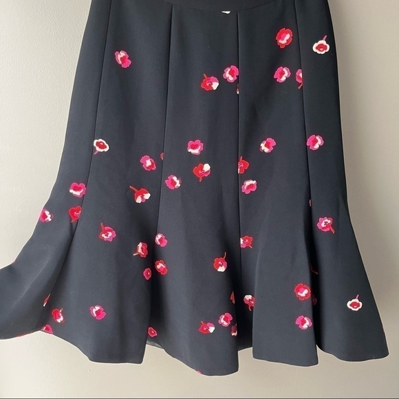 KATE Spade | Falling Florals Skirt Size 0 - Picture 5 of 8